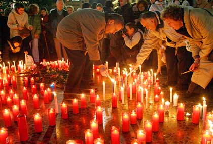 MAR�O 2004 / Espanha em choque